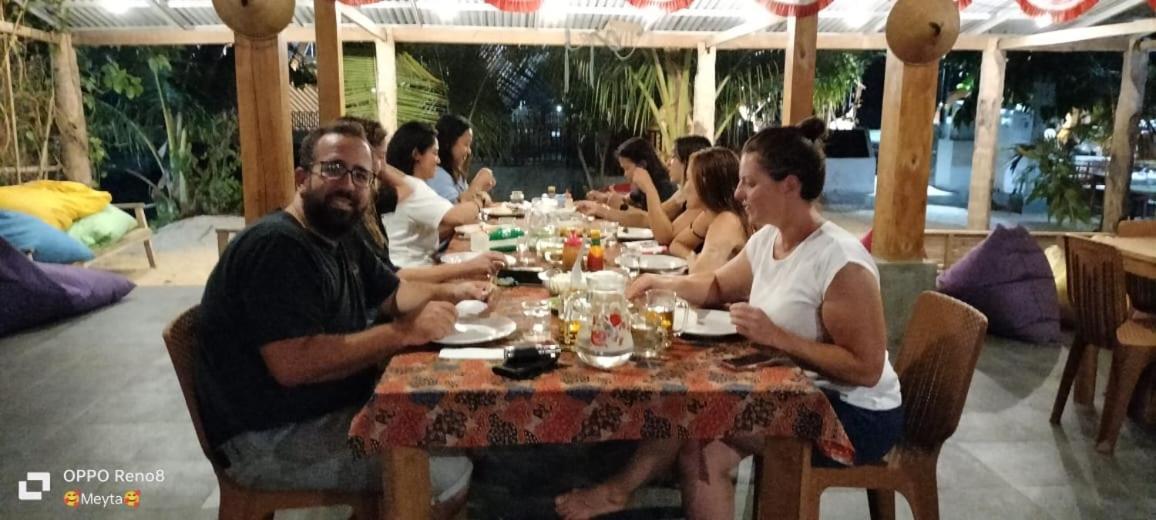 Arto Moro Bunaken Esterno foto